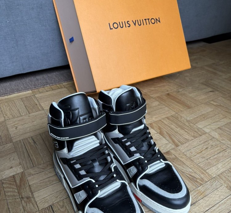 Louis Vuitton Og Hi-top Trainer Sneaker