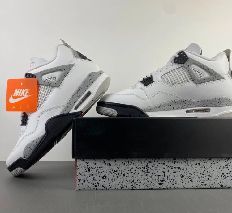 Air Jordan 4 Retro White Cement