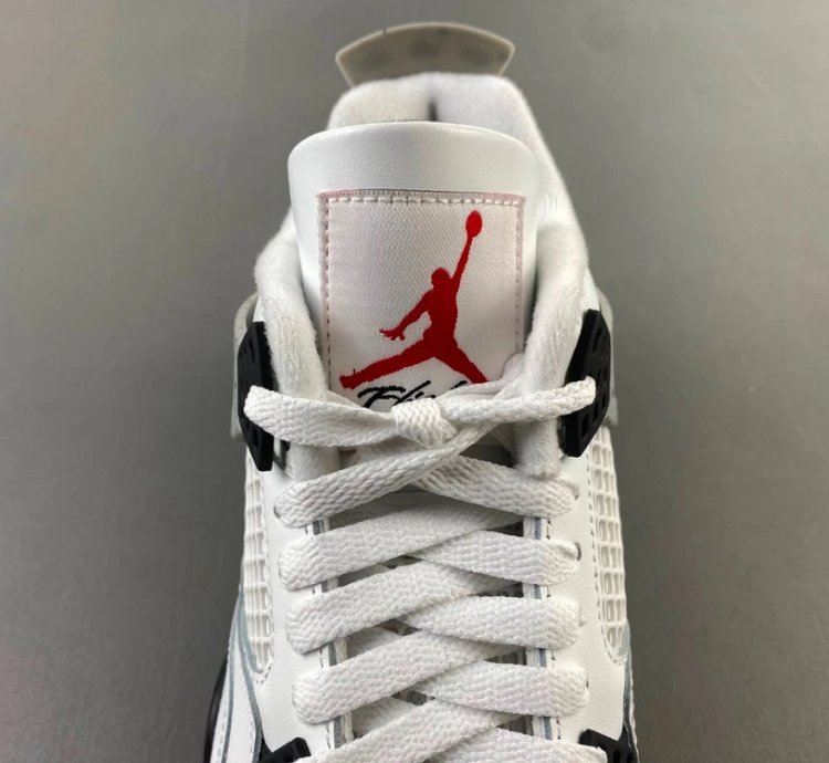Air Jordan 4 Retro White Cement