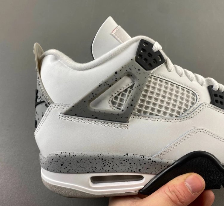Air Jordan 4 Retro White Cement