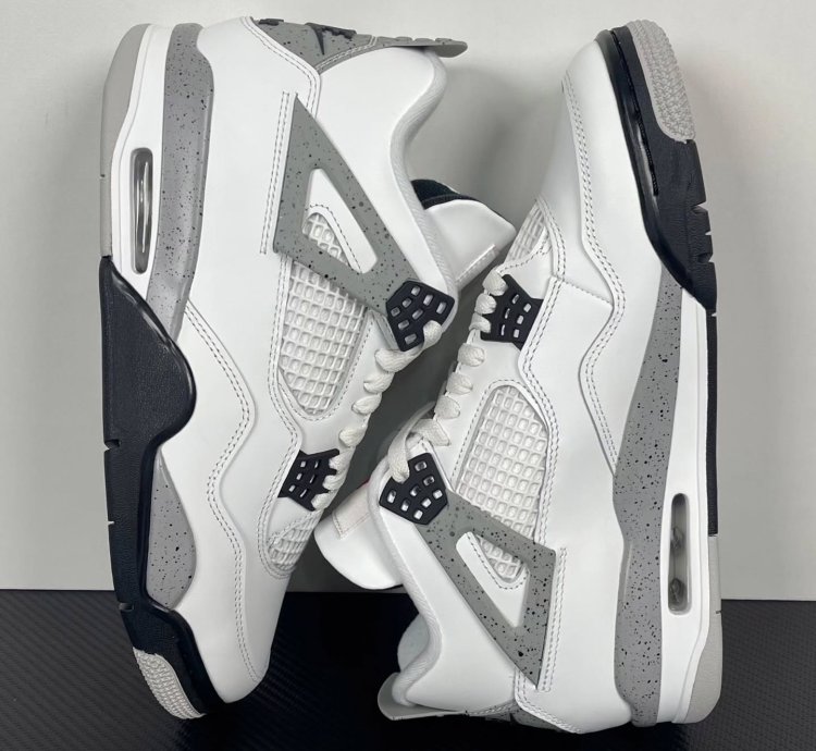 Air Jordan 4 Retro White Cement