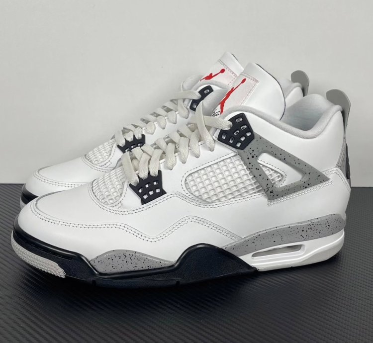 Air Jordan 4 Retro White Cement