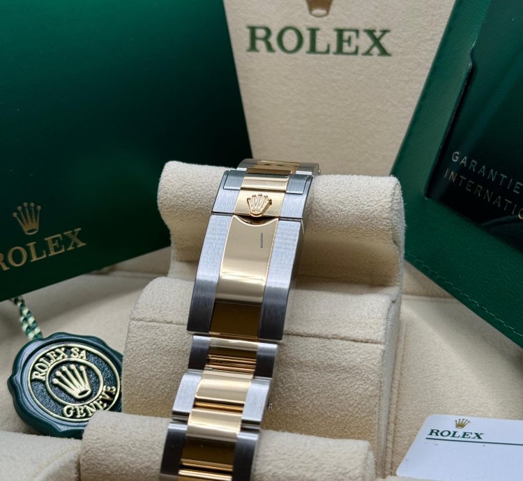 Rolex Daytona 116503 Black Dial Discontinued Two Tone Yellow Gold - Unworn 2023