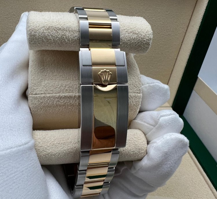 Rolex Daytona 116503 Oystersteel And Yellow Gold Champagne Dial New 2023