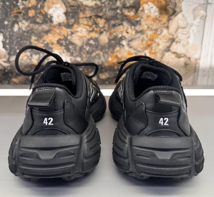 Balenciaga Monday Shoe black