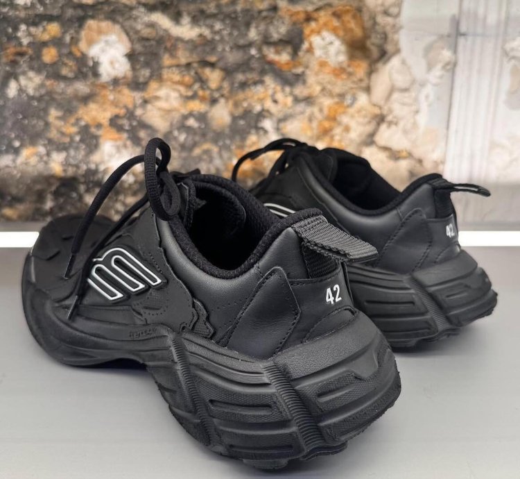 Balenciaga Monday Shoe black