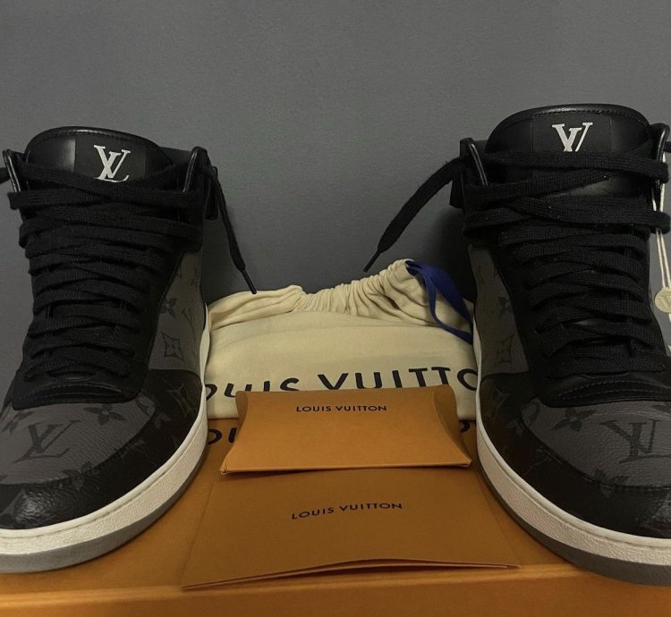 Louis Vuitton Rivoli