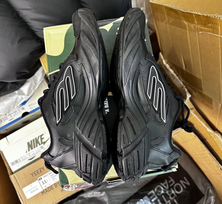 Balenciaga Monday Shoe black