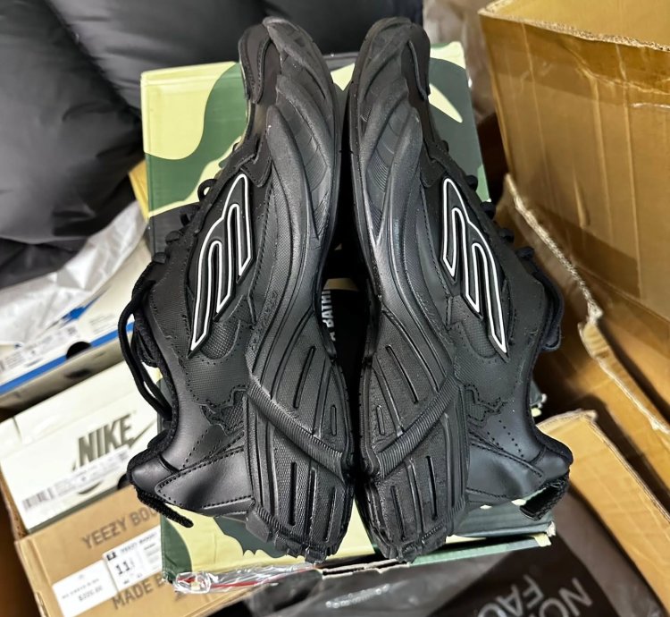 Balenciaga Monday Shoe black