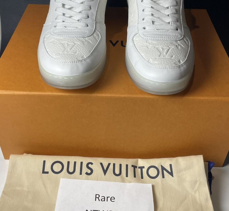 Louis Vuitton Rivoli High Top Sneaker Size 9 White Blue
