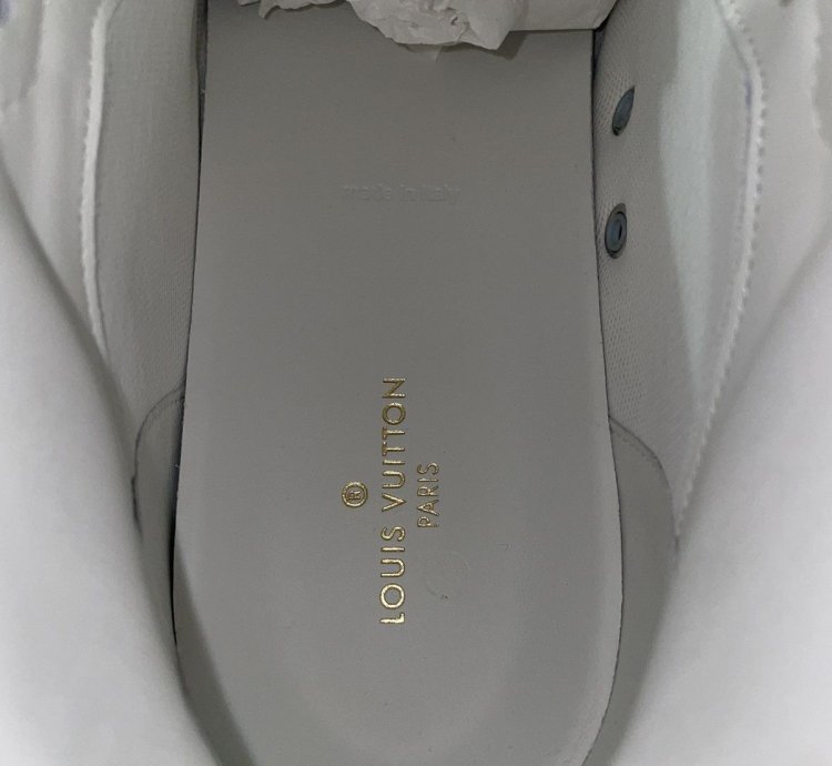 Louis Vuitton Rivoli High Top Sneaker Size 9 White Blue