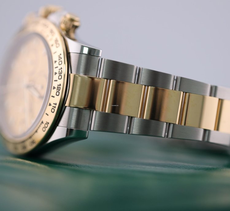 Rolex Daytona 2023 Daytona Steel And Gold Champange Dial 116503