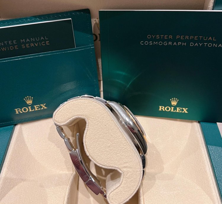 Rolex Daytona Champagne Dial Yellow Gold Steel