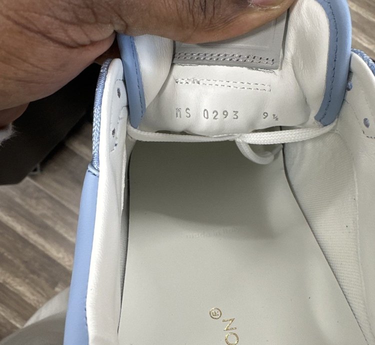 Louis Vuitton Runaway Blue