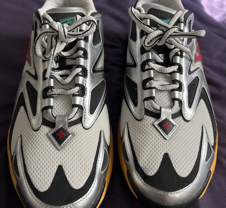 Louis Vuitton Runner