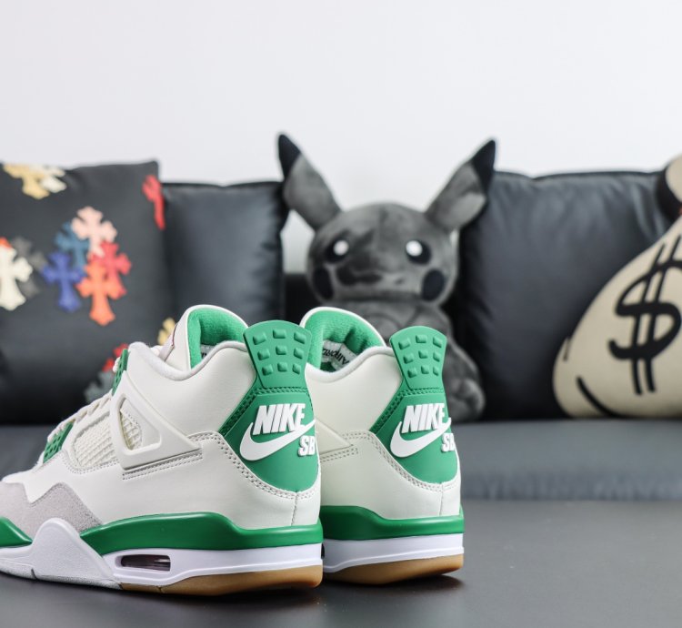 Nike Sb X Nike Air Jordan 4 Pine Green Dr5415-103