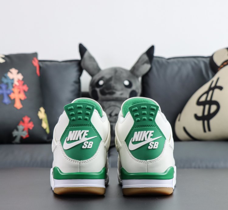 Nike Sb X Nike Air Jordan 4 Pine Green Dr5415-103
