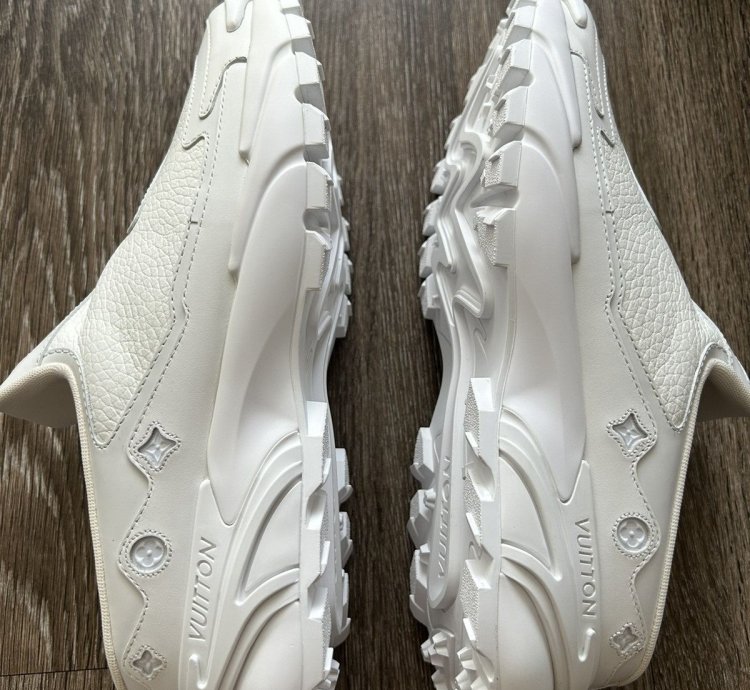 Louis Vuitton Runner Tactic Sneaker Mule