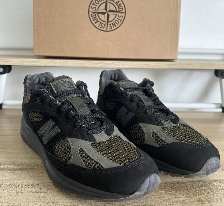 New Balance 991v2 Miuk Stone Island Ghost Pack Black