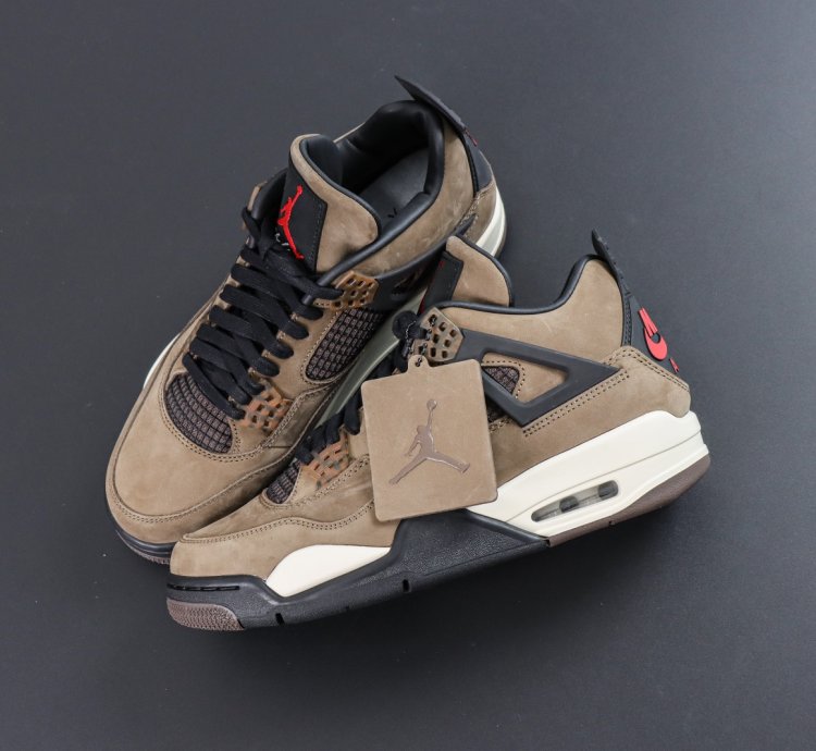 Travis Scott X Nike Air Jordan 4