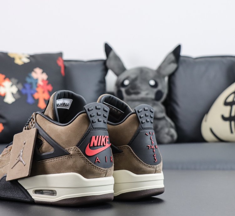 Travis Scott X Nike Air Jordan 4