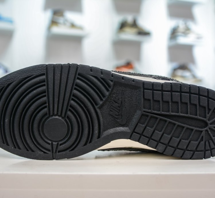280 Lv X Nike Dunk Low This Model Advocates Breaking The Traditional Industrial 434w