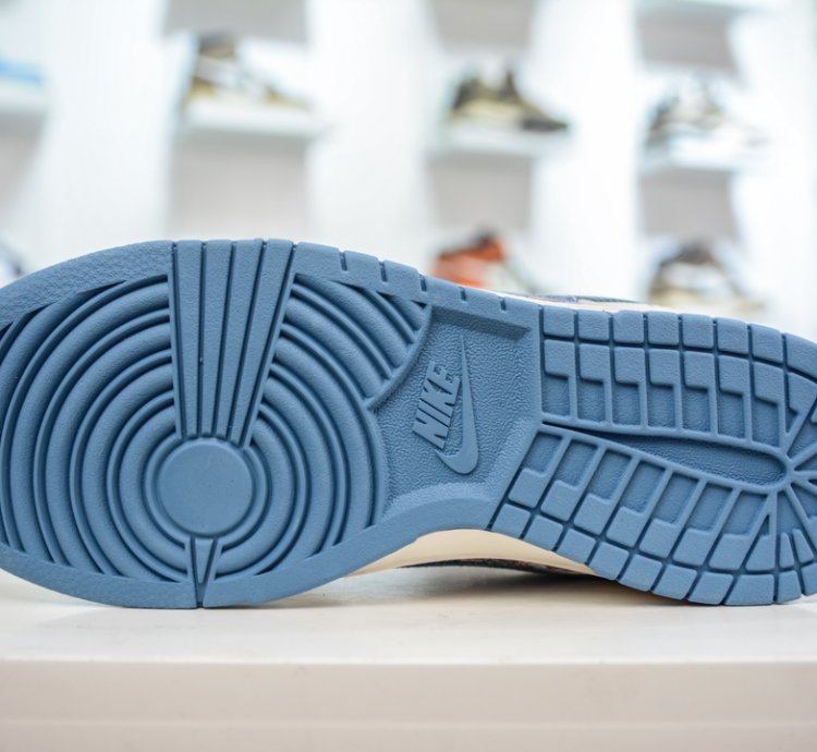 280 Lv X Nike Dunk Low This Model Advocates Breaking The Traditional Industrial 3431d