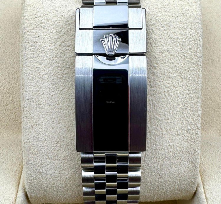 Rolex Gmt-master Ii 126710blro Pepsi Jubilee Bracelet Unworn 2025