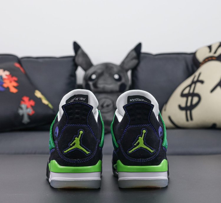 Nike Air Jordan 4 Retro 308497-015