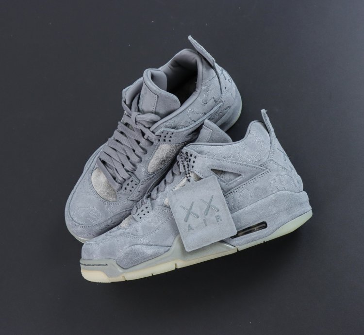 Nike Air Jordan 4 Retro Kaws 930155-003