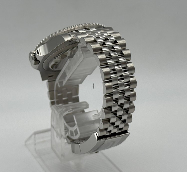 Rolex Gmt-master Ii 126710grnr Jubilee Neu