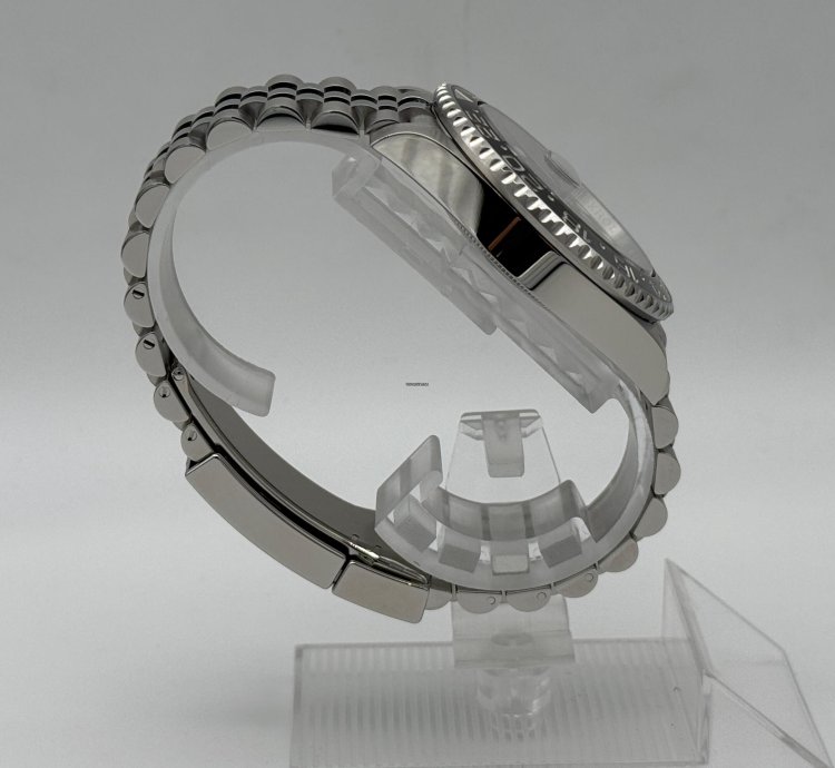 Rolex Gmt-master Ii 126710grnr Jubilee Neu
