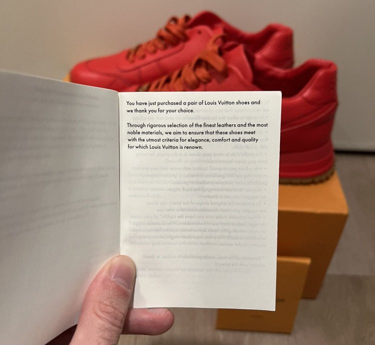 Louis Vuitton Supreme Run Away Sneakers