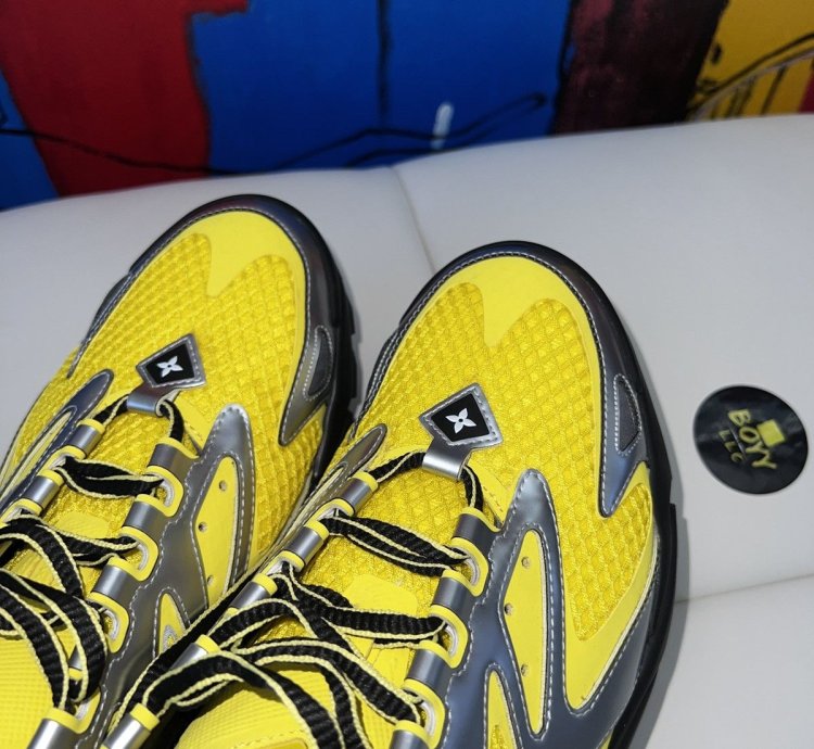 Louis Vuitton Tatic Trainers Lv10