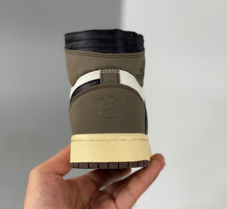 Air Jordan 1 Retro High Og Sp Travis Scott Mocha