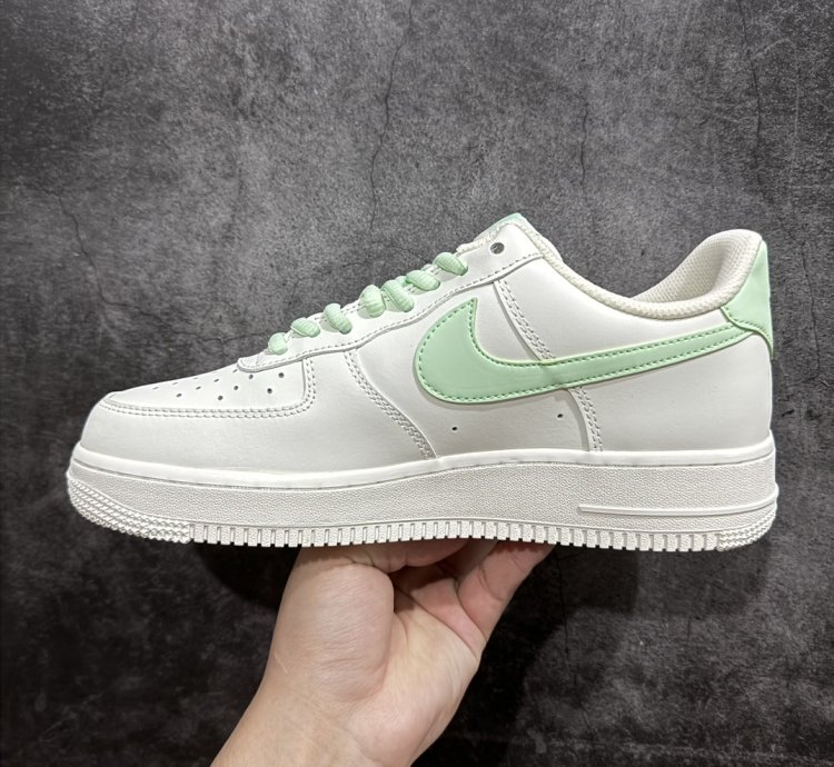 200 Xiaohongshu Hot Nike Air Force 1 Low 07 Grass Green Color Matching Low-top 34fd3