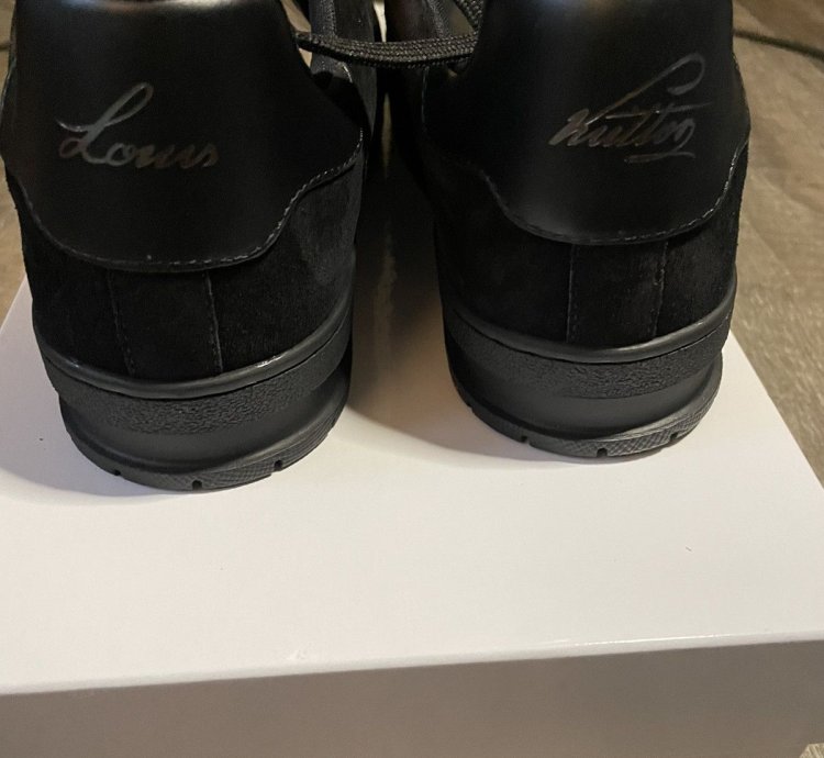 Louis Vuitton Trainer Black