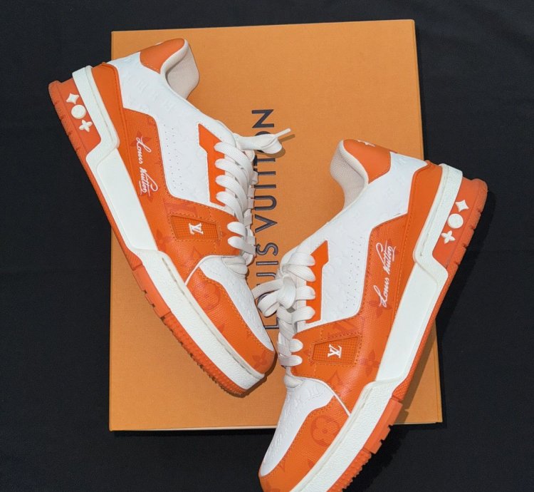 Louis Vuitton Trainer Line Sneaker 54 Orange White