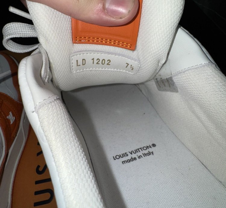 Louis Vuitton Trainer Line Sneaker 54 Orange White