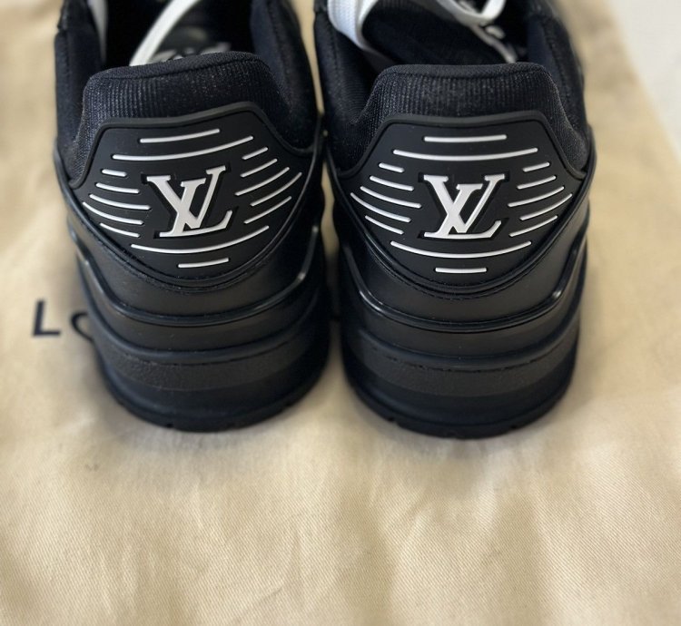 Louis Vuitton Trainer Size 9 1 2 No Box