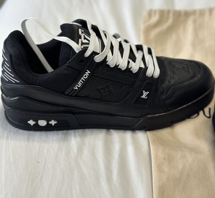 Louis Vuitton Trainer Size 9 1 2 No Box