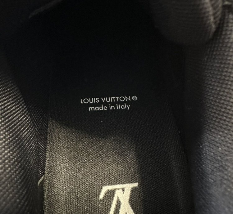 Louis Vuitton Trainer Size 9 1 2 No Box