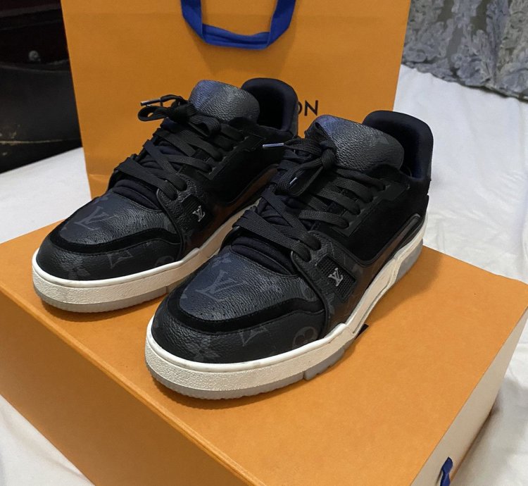 Louis Vuitton Trainer Sneaker
