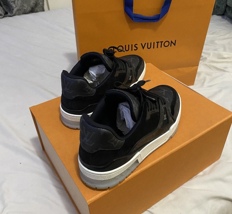 Louis Vuitton Trainer Sneaker