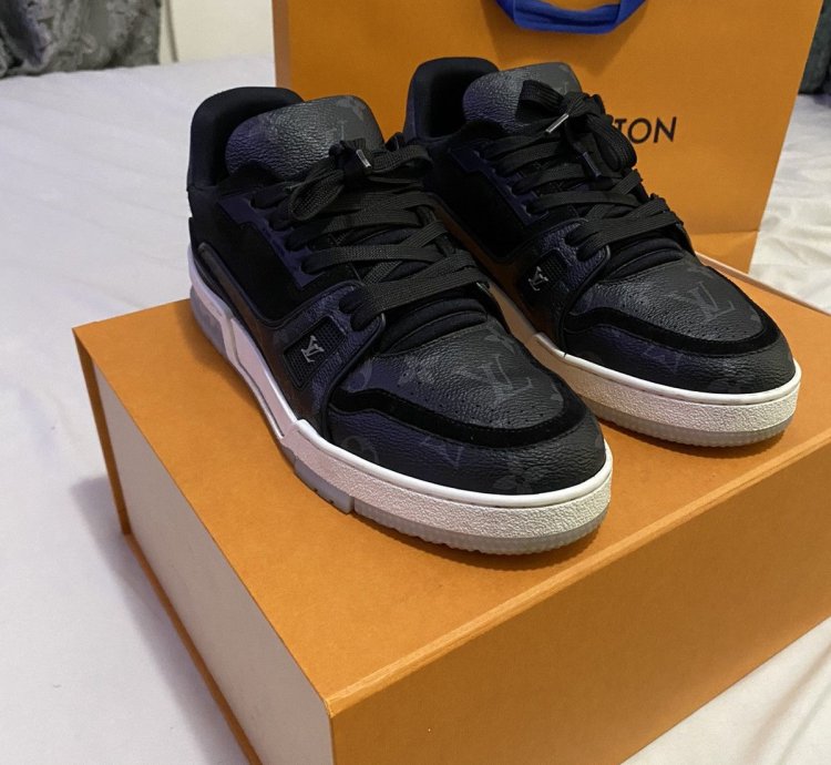 Louis Vuitton Trainer Sneaker