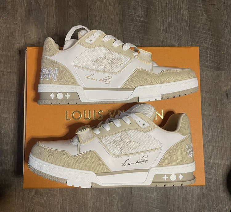 Louis Vuitton Trainer Sneaker Denim Beige