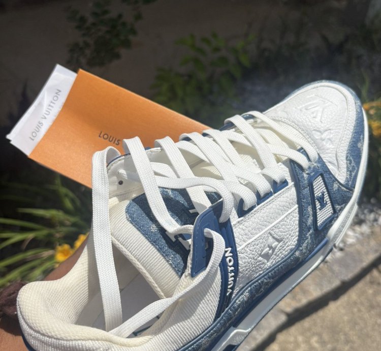 Louis Vuitton Trainer Sneaker Light Blue Denim Us 11