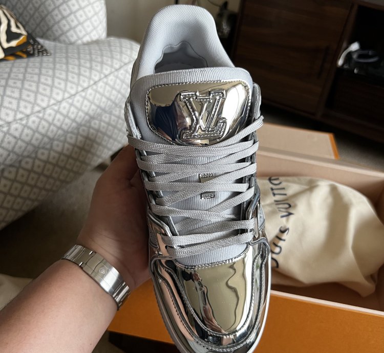 Louis Vuitton Trainer Sneaker Ss22
