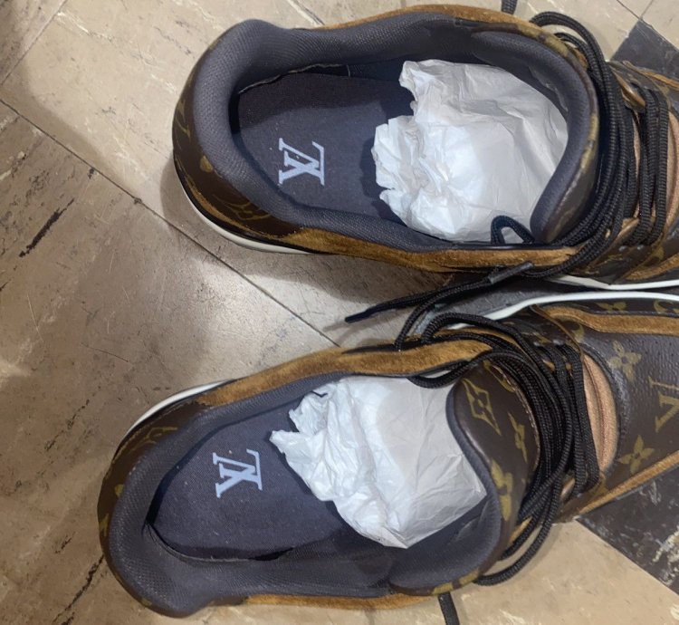Louis Vuitton Trainer Sneaker Sz 9