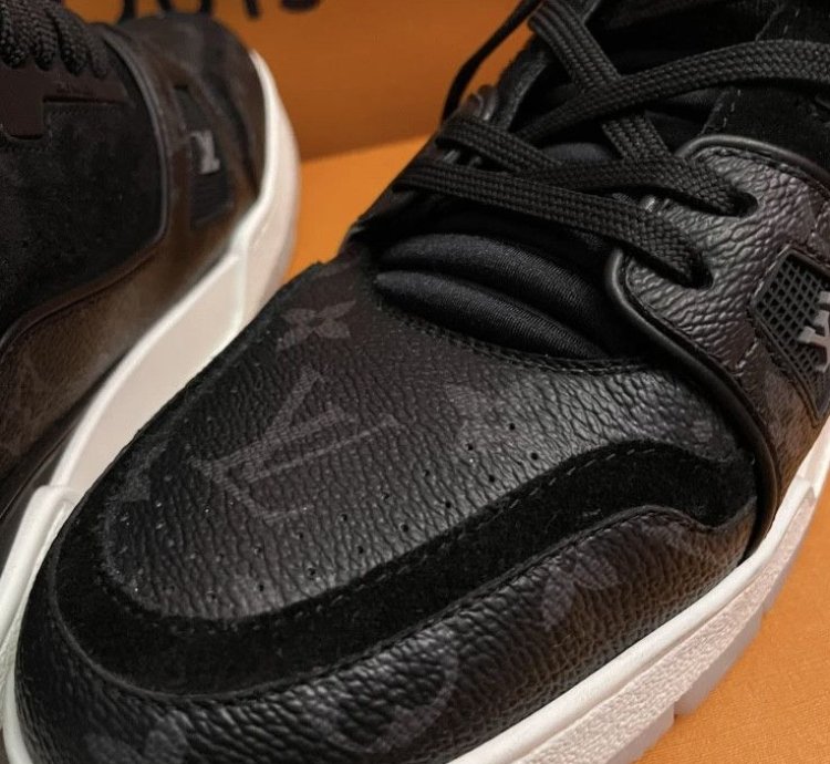 Louis Vuitton Trainer Sneakers